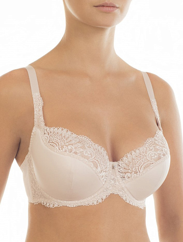 Бюст Nikol Djumon