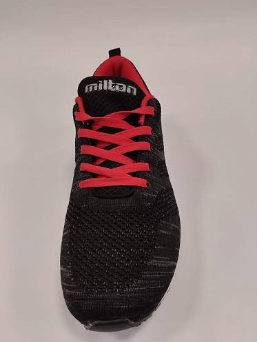 Кроссовки муж. Milton