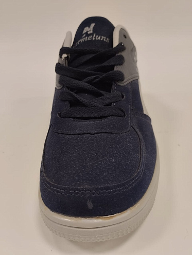 Кроссовки жен. Sarmeluns