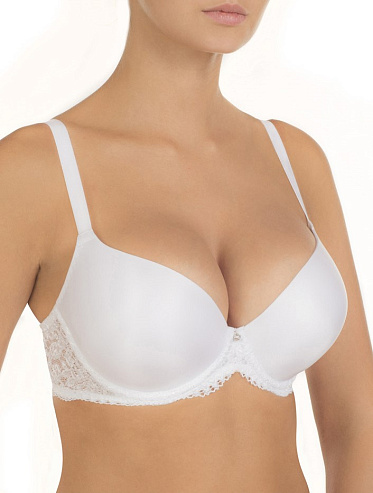 Бюст Nikol Djumon